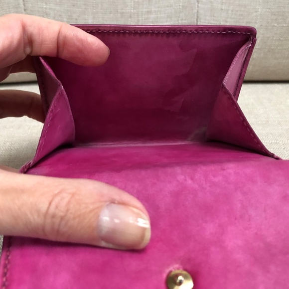 Auth Louis Vuitton Red Vernis Elise Wallet - Picture 3 of 8